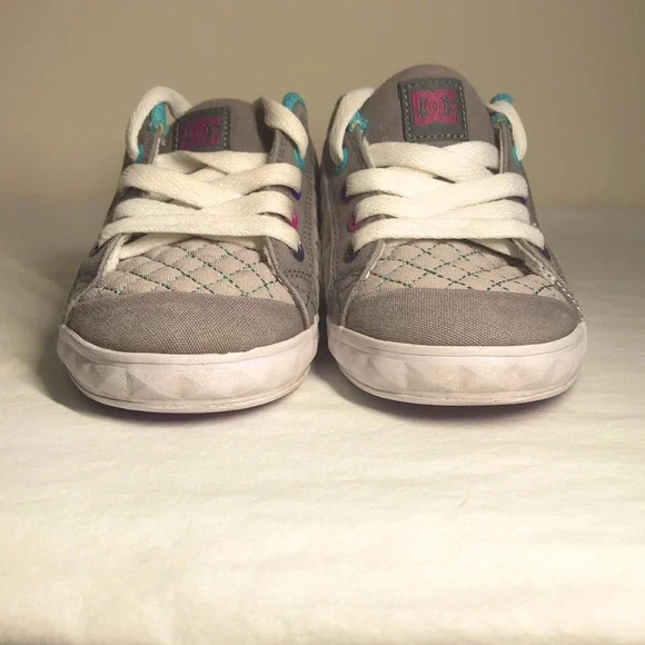 Girls Etnies Sneakers Size 12 Youth Shoes Logo - Picture 4 of 10